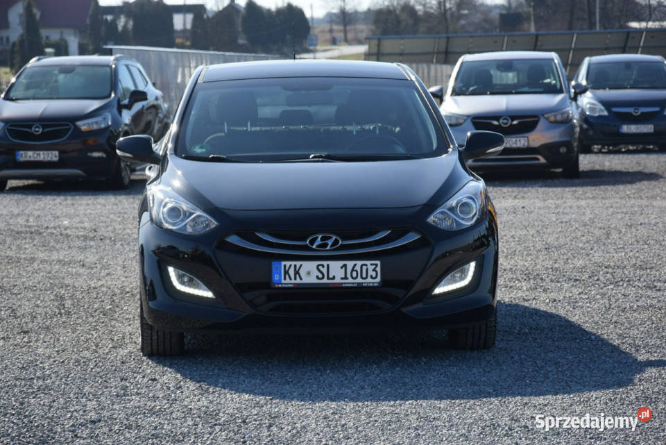 Hyundai i30 14B 2014r Navi Kamera Led Hak Majdan Sieniawski sprzedam