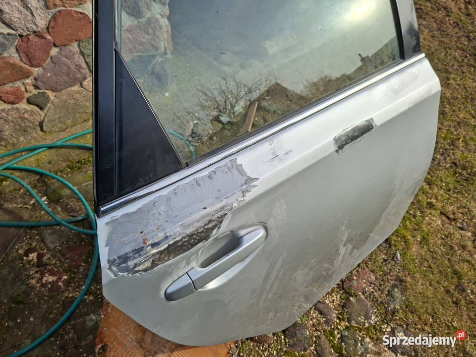 Części toyota auris Drzwi Tręby Stare