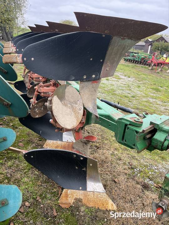 Plug obrotowy cztero skibowy lubelskie Tomaszów Lubelski