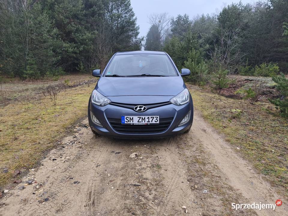 Hyundai i20 12 Benzyna 86 Klima Led 5 Drzwi z Kłobuck sprzedam