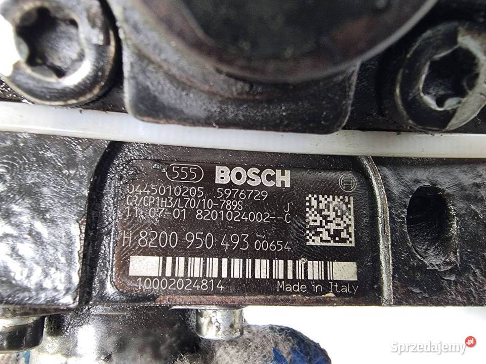 POMPA WTRYSKOWA RENAULT MASTER III 8200950493 osobowe Części samochodowe