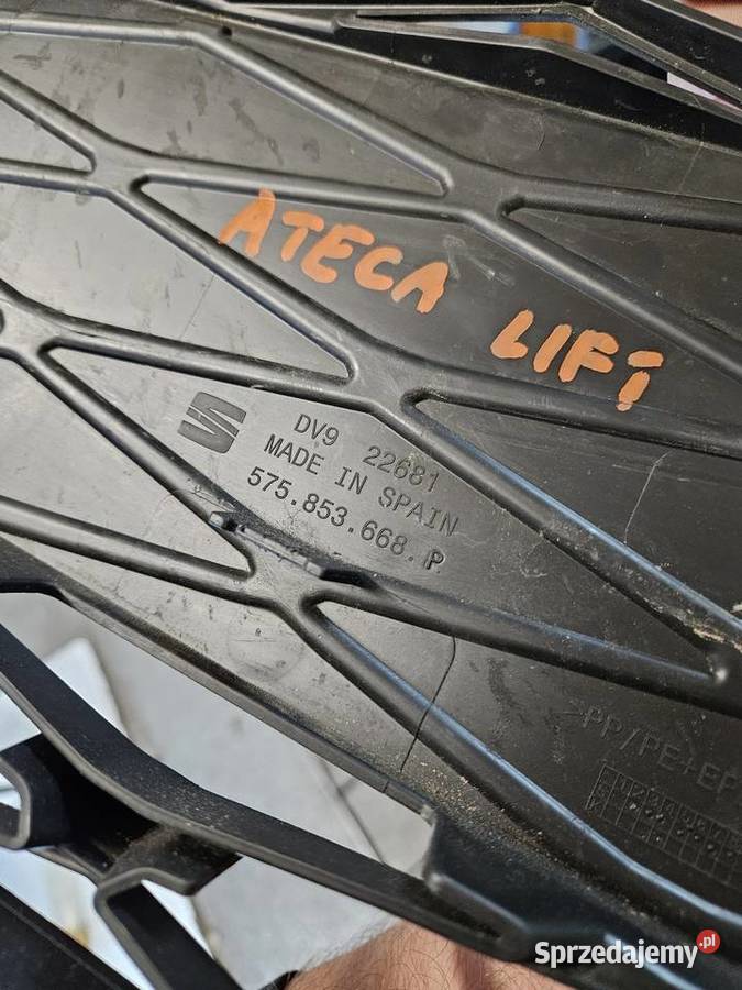 SEAT ATECA LIFT KRATKA ŚRODKOWA ZDERZAKA PRZÓD Międzychód
