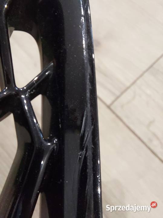 KRATKA PRAWA AUDI RS6 C8 RS7 4K8807682D CARBON osobowe Wejherowo