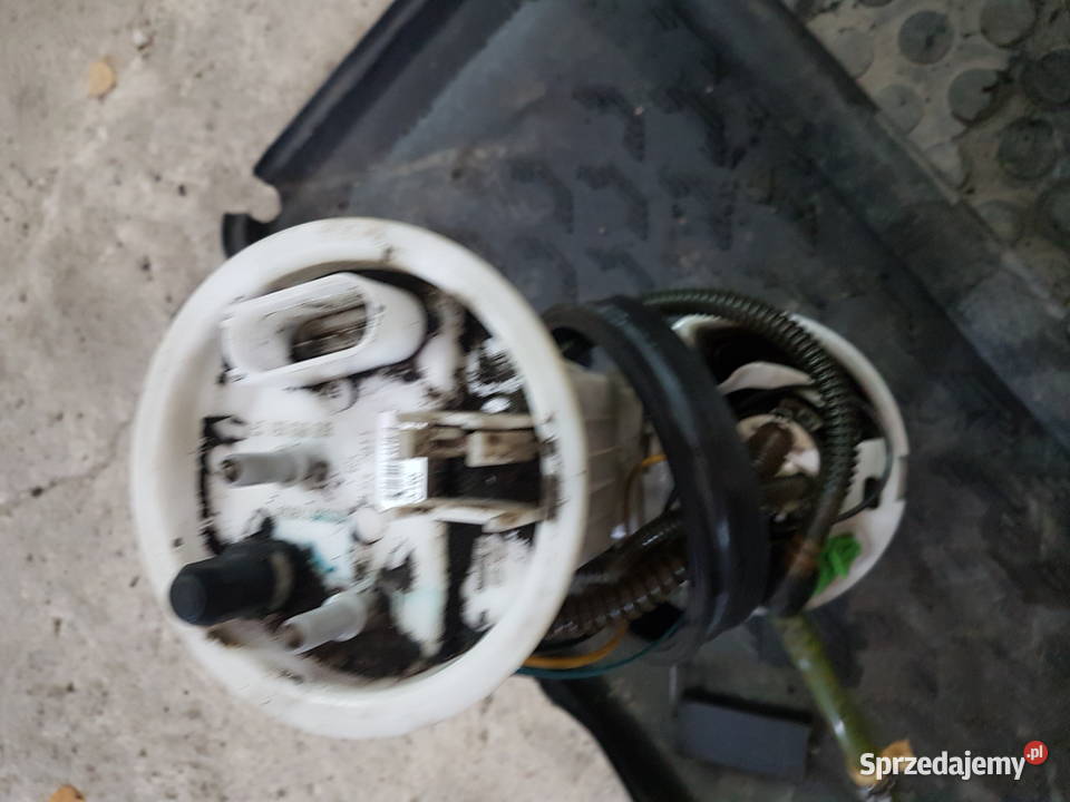 AUDI A4 B6 20 TSI AWA POMPA PALIWA POMPKA KOSZ Układ paliwowy Turek sprzedam