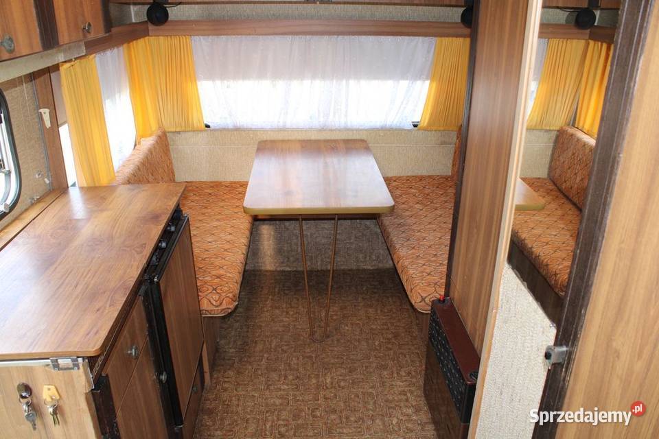 Przyczepa kempingowa KNAUS KOMFORT 450