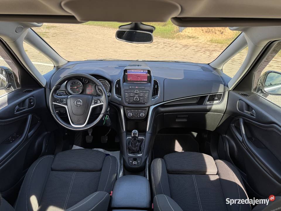 Opel Zafira 14 BENZYNA 7 Osobowa Nawigacja Konin