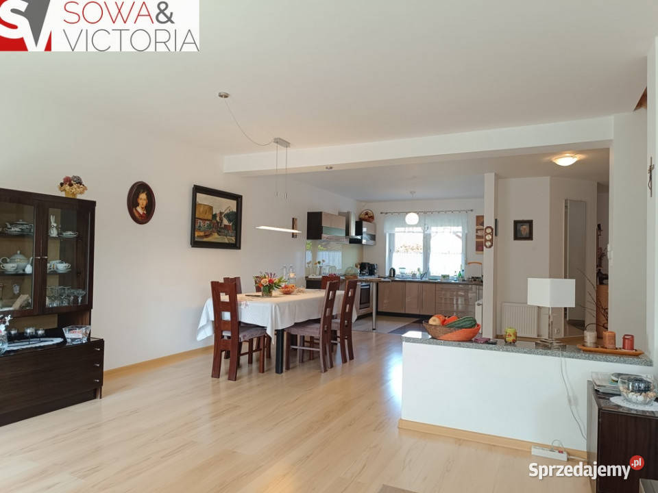 Komfortowy dom na Osiedlu Słonecznym 599m2 dolnośląskie Świebodzice