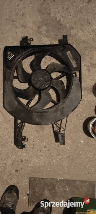 VIVARO TRAFIC 20 DCI LIFT WENTYLATOR WIATRAK Siechnice