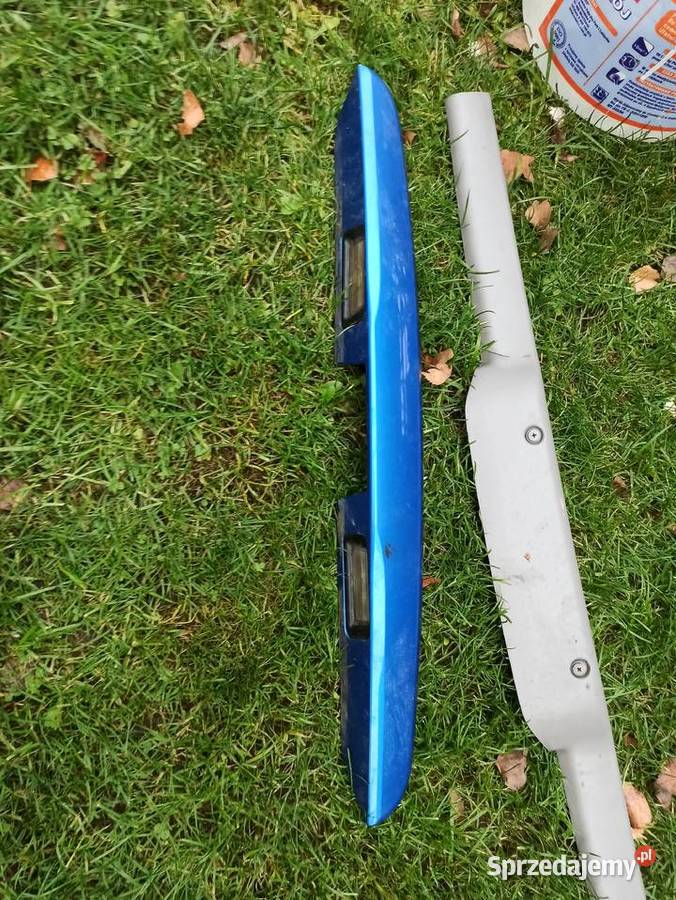 Nissan Almera n16 blenda listwa klapy tył