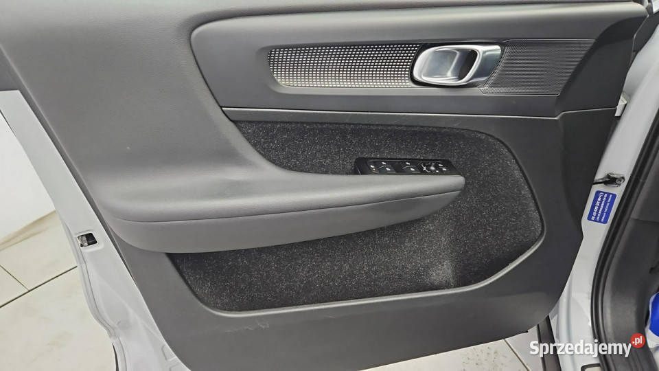 Volvo XC 40 T5 PlugIn Hybrid RDesign Z Polskiego Rok produkcji 2021 Warszawa