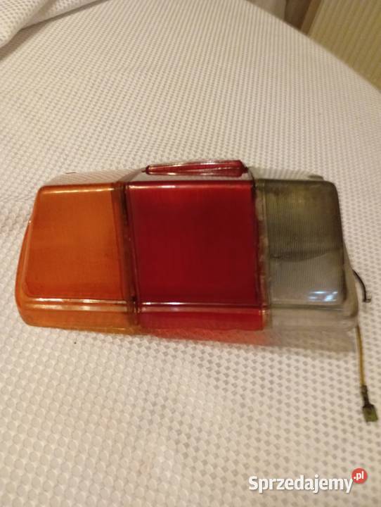 Klosz lampy lewy tył Fiat 126 p osobowe Lampy tylne śląskie Mikołów