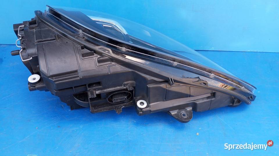 95B941009AP LAMPA LEWY PRZÓD EU PORSCHE MACAN osobowe Nowy Tomyśl