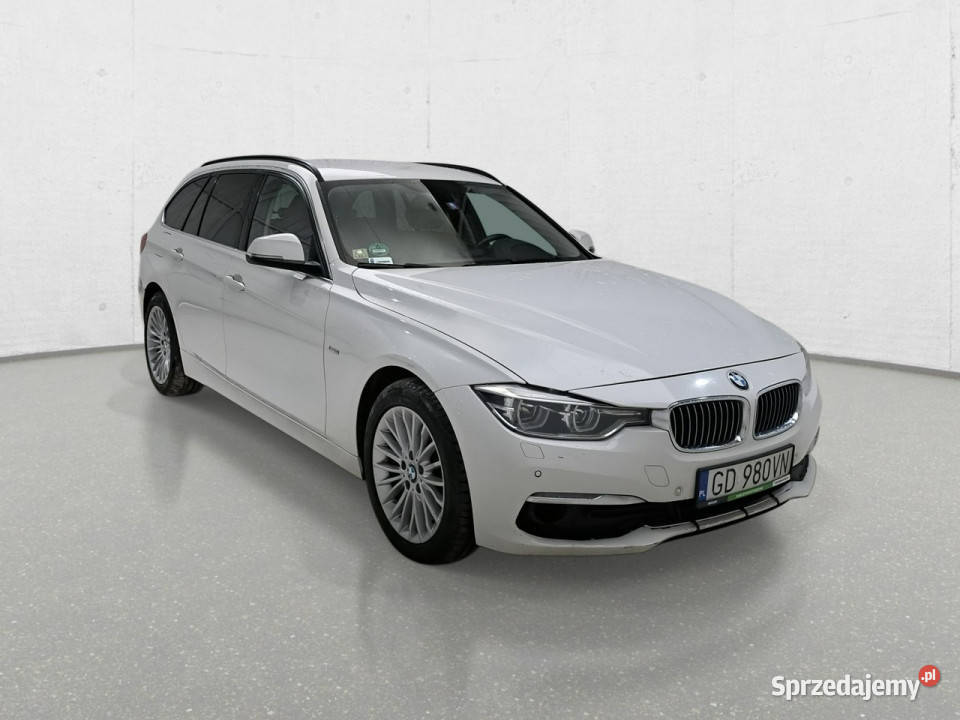 BMW 318 F30F31 2012 BMW dolnośląskie Komorniki