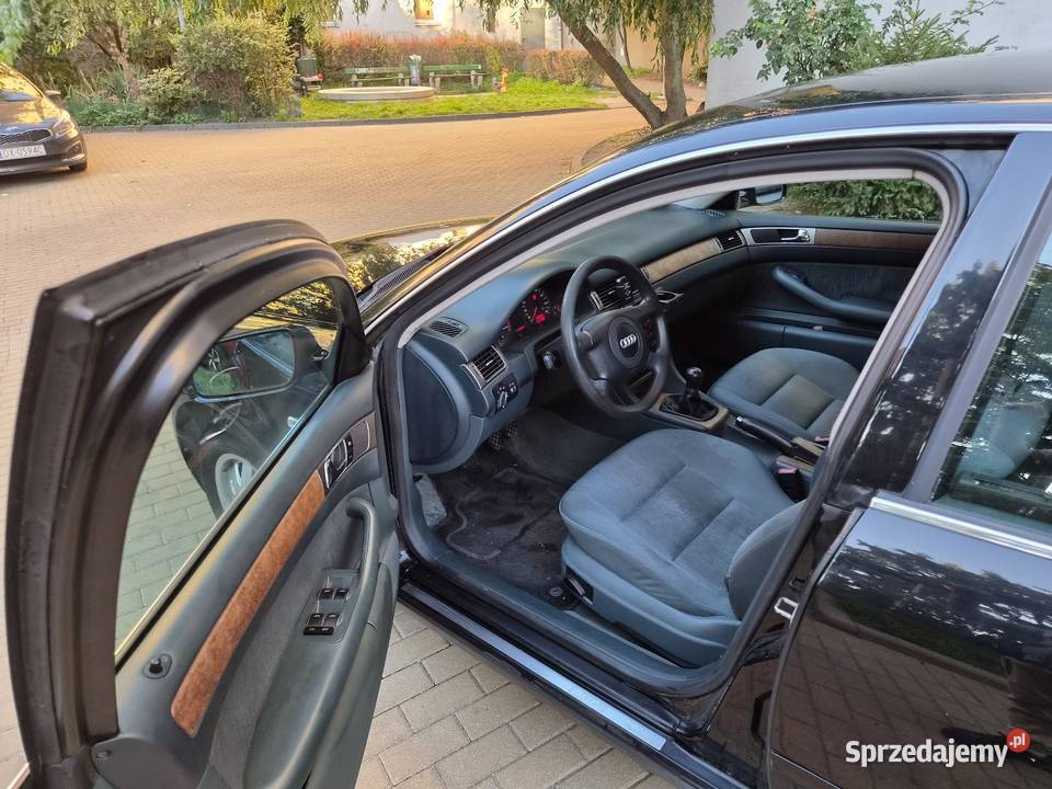 Audi A6 C5 Sedan 18 Benzyna 125 Ważne Opłaty nieuszkodzony dolnośląskie Wrocław sprzedam