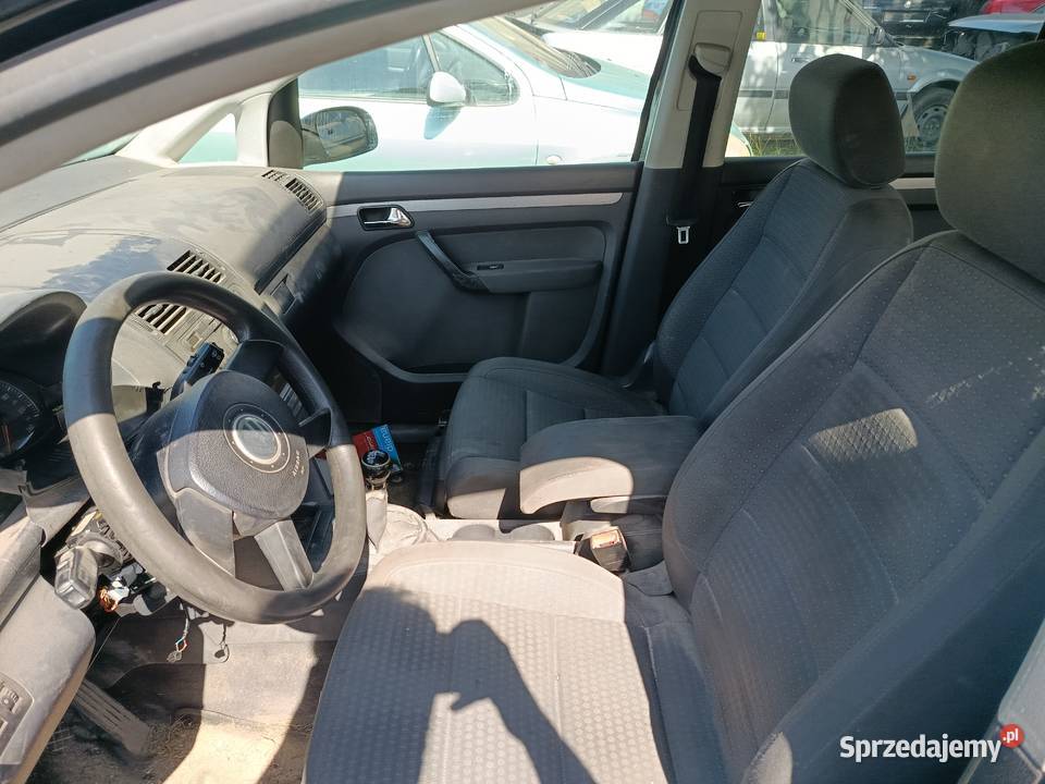 Volkswagen Touran 19 77 kW 2004 r dawca części Szklarka Myślniewska