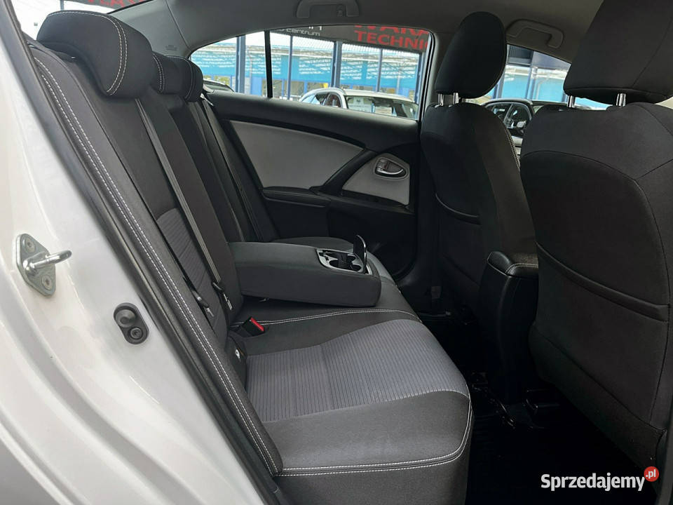 Toyota Avensis Automat 20 BENZYNA 152 LedKamera kamera cofania Mysłowice sprzedam