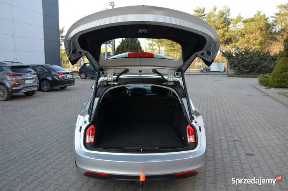 Opel Insignia SUPER STAN 16CDTI 136 LIFT Serwis VAT marża Kutno sprzedam