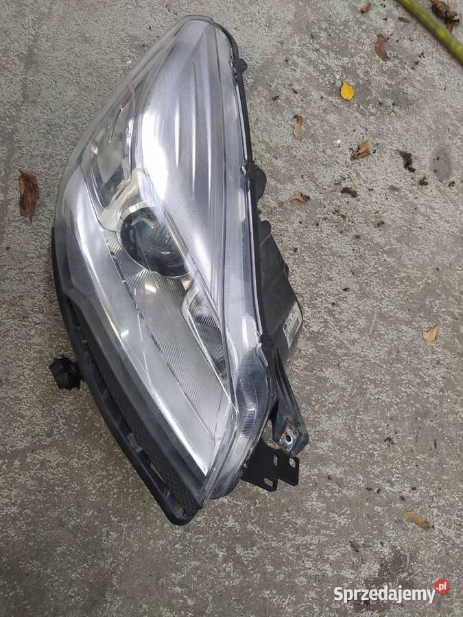 Reflektor prawy Ford kuga oryginał valeo Lampy przednie