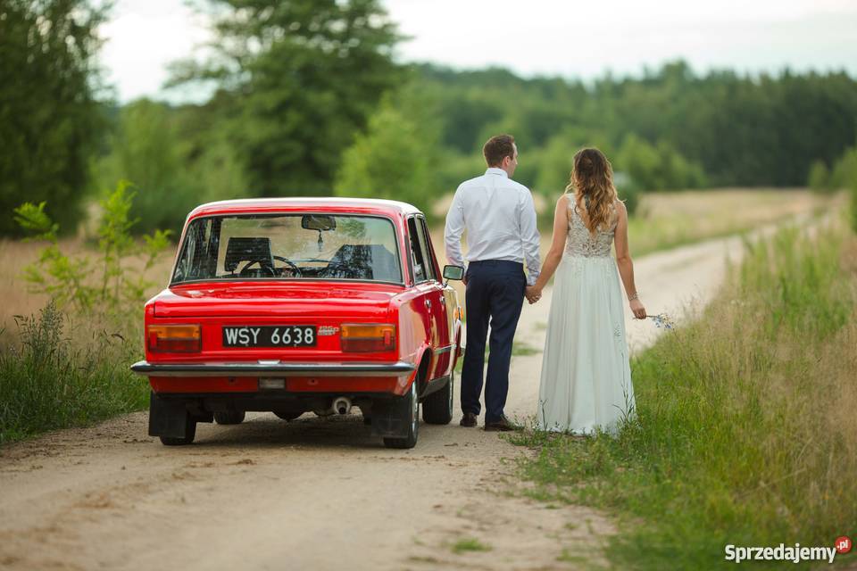 Fiat 125p wynajem ślub sesja wieczory panieńskie Dębe Wielkie