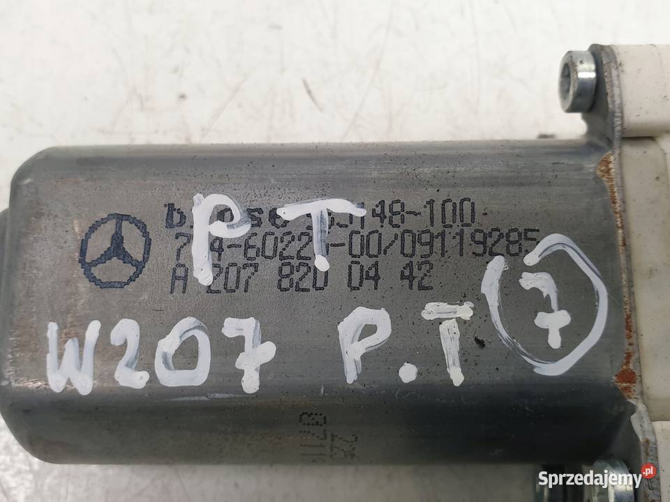 Mercedes W207 Coupe PRAWY SILNICZEK SZYBY Szyb Chełm