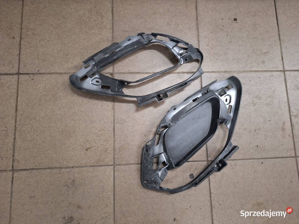 Peugeot 308 T9 ślizg mocowanie Halogenu Wodzisław Śląski