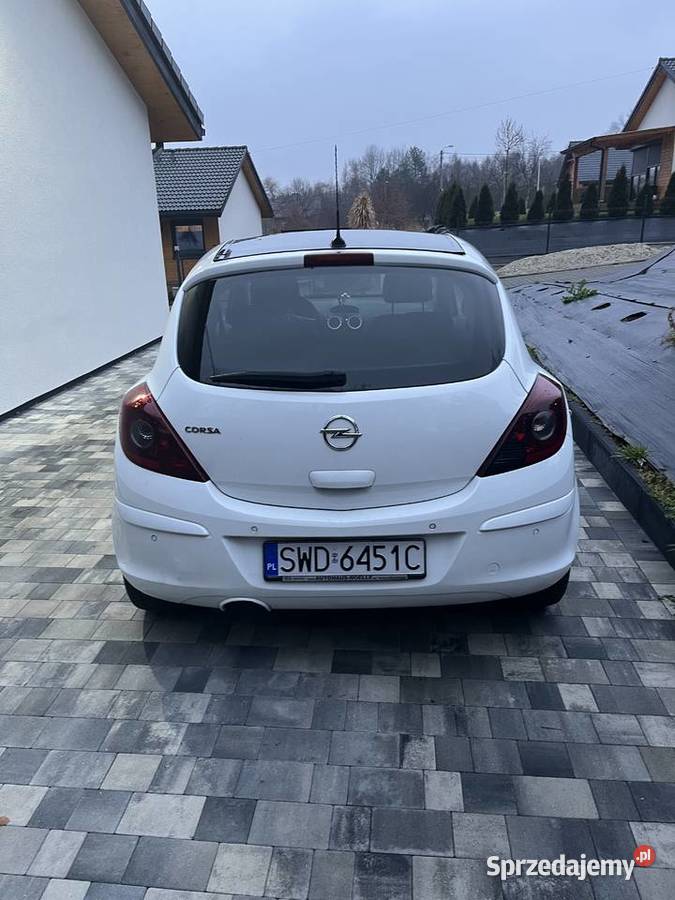 Opel Corsa 14 Rok produkcji 2011
