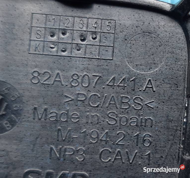 ZAŚLEPKA ZDERZAKA HAKA TYŁ AUDI A1 82A Mielęcin