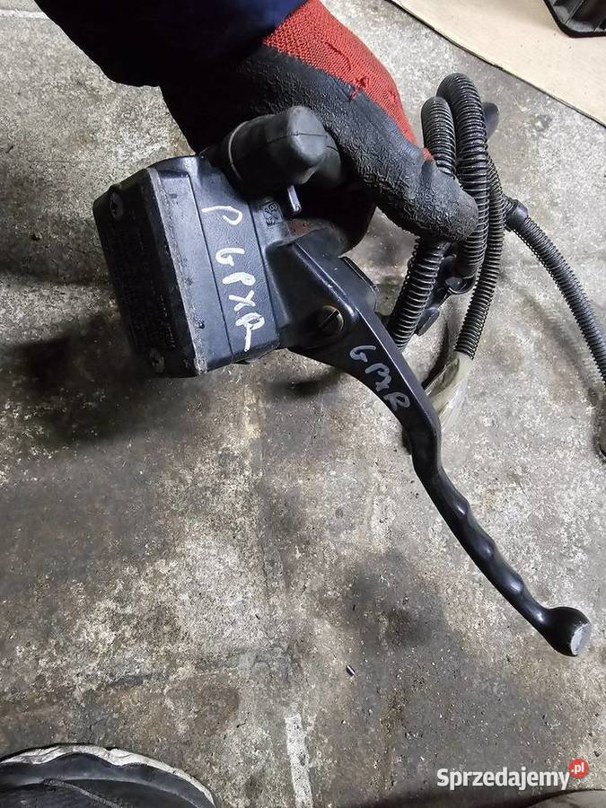Kawasaki GPX 600 pompa hamulca hamulcowa pompka Jelenia Góra sprzedam