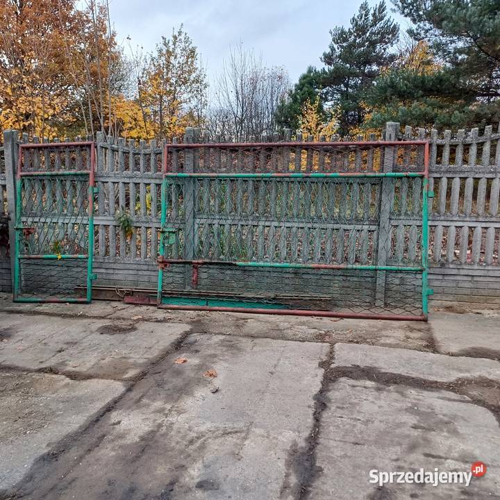 Brama wjazdowa z furtką na budowę posesję Dom i Ogród Twardowice