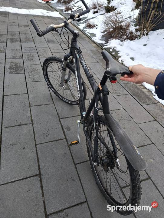 Rower trekkingowy cross 28 amortyzator gotowy do Pleśna
