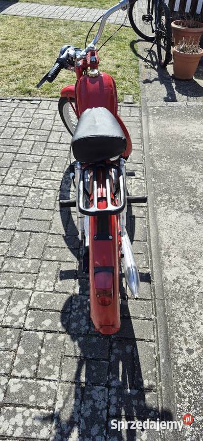 Sprzedam komara 2352 zamienię czerwony Romet