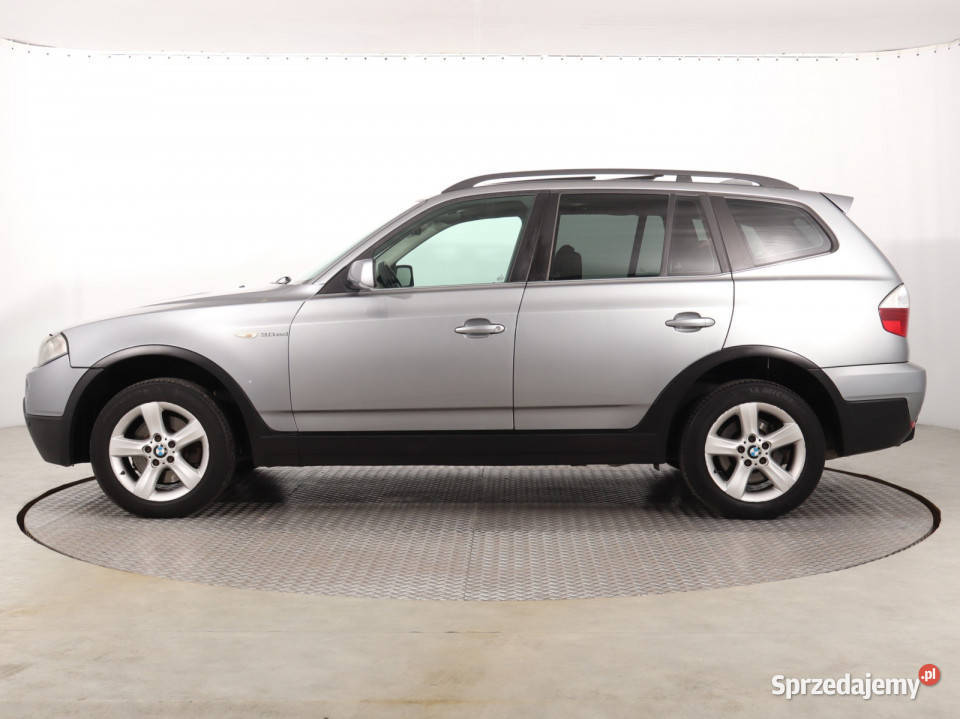 BMW X3 xDrive30d reflektory ksenonowe