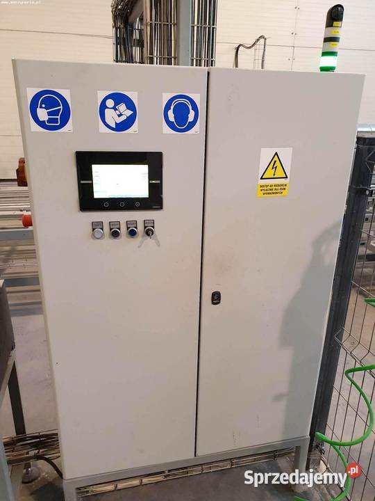 Maszyna frezującoklejąca do produkcji płyt