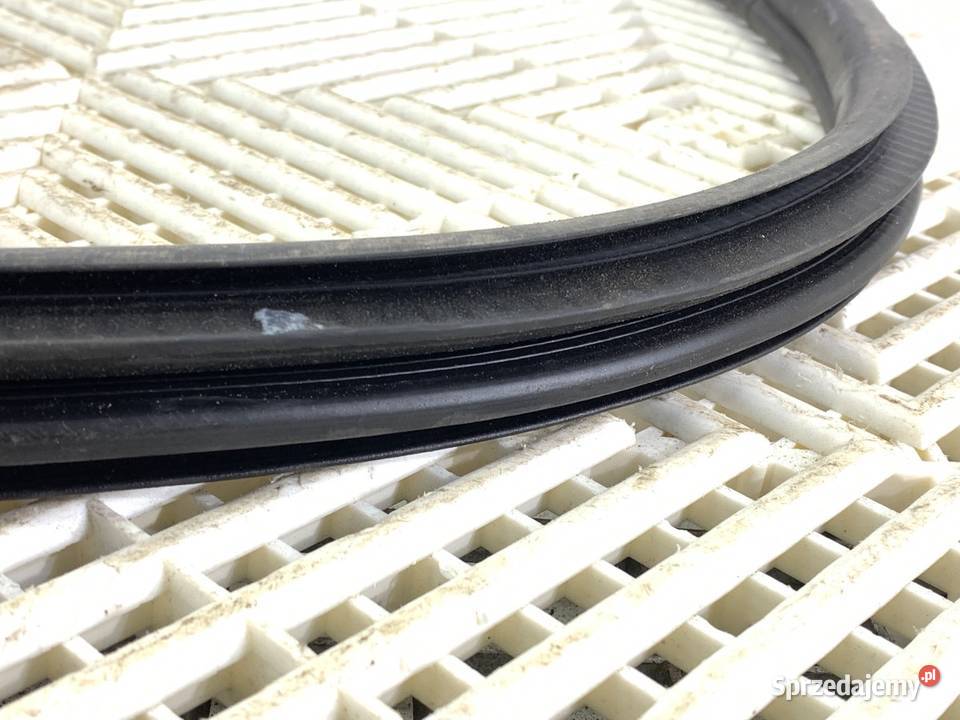 USZCZELKA DRZWI TYŁ PRAWA BMW G21 Kombi 7433980 osobowe