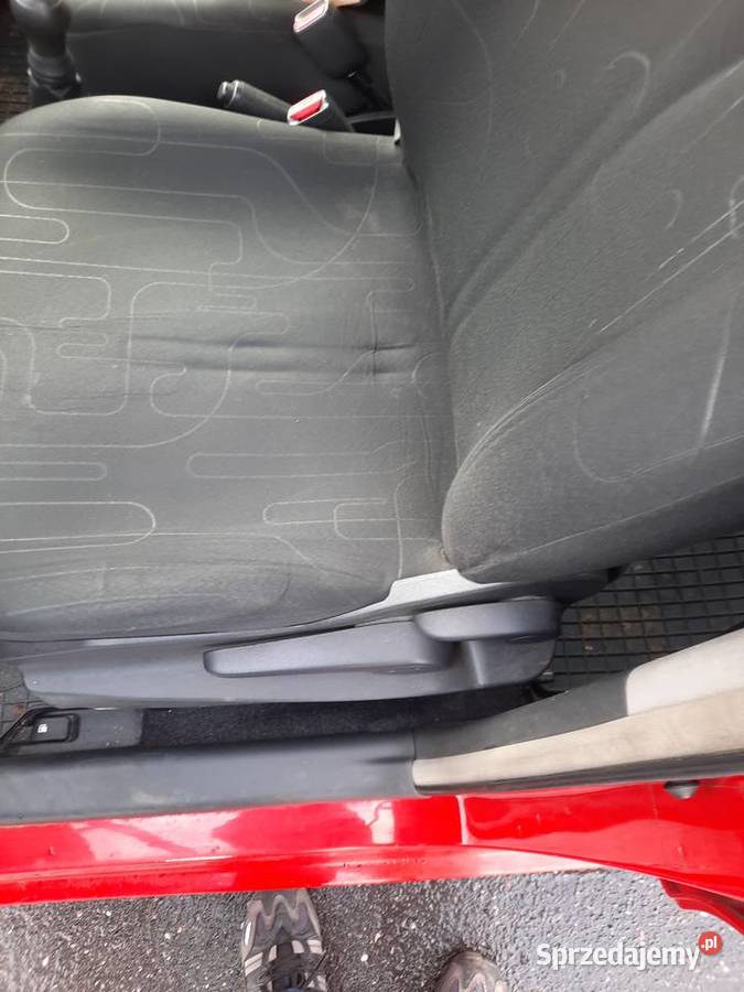 Toyota yaris II lift krajowa bezwypadek benzyna Yaris Warszawa