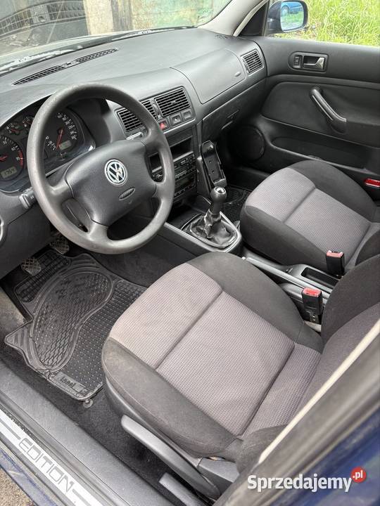 Volkswagen golf 4 benzyna 16 1598cm3 Gozdnica sprzedam