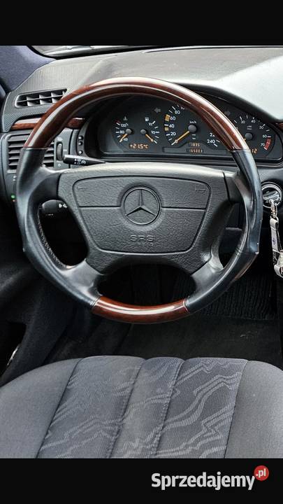 Mercedes W210 kierownica drewniana drewnoskóra