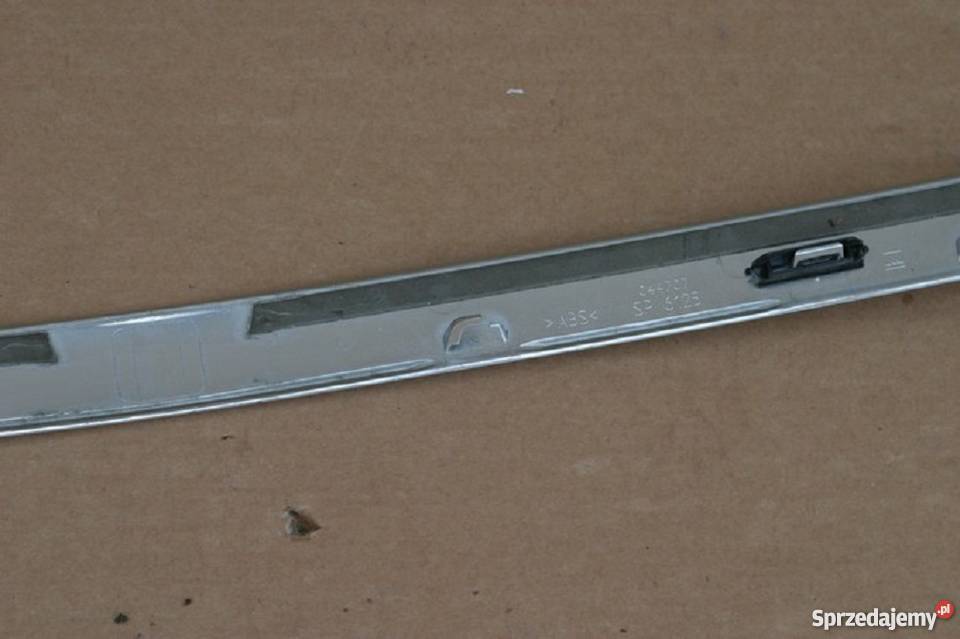 E KLASA KOMBI LISTWA KLAPY TYŁ CHROM 2127430182 listwy boczne Bieleń