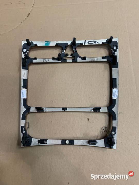 Dekor ramka środkowa mercedes c klasa w203