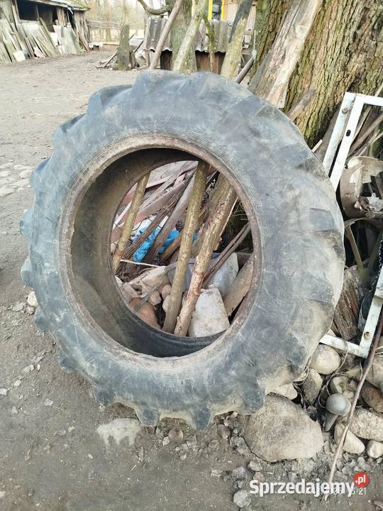 2 opony w stanie na tył ciągnik ursus C330 Opony rolnicze świętokrzyskie Gowarczów
