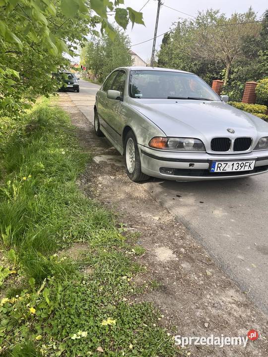 Sprzedam BMW E39 z LPG do lekkich poprawek Rzeszów