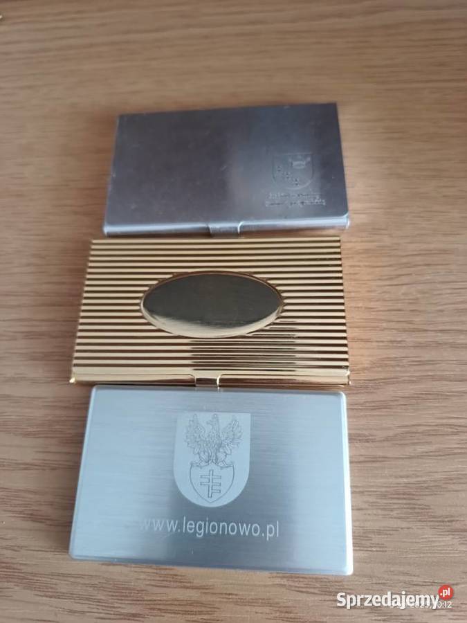 Trzy okazjonalne gadżety 2 wizytowniki dysk Pozostałe wielkopolskie Wronki