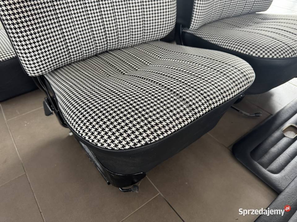 Sprzedam nowe wnętrze do VW Garbus fotele boczki Wrocław