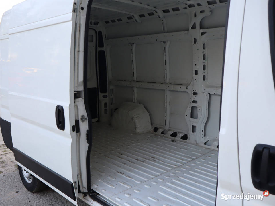 Peugeot Boxer 22 BlueHDi światła do jazdy dziennej