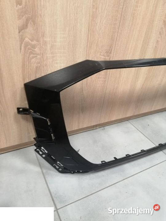 Audi Q8 4m8 ramka atrapy osobowe Kozubszczyzna