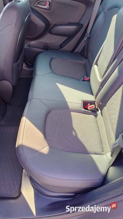 Hyundai ix35 20 benzyna 6bautomat navi kamera centralny zamek Żary sprzedam