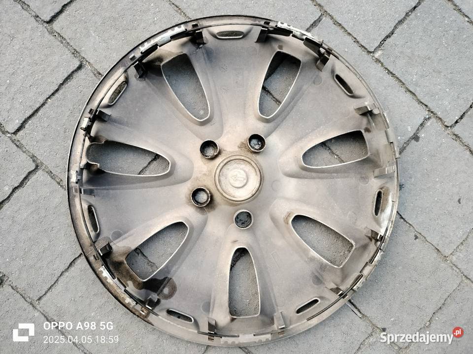 Sprzedam kołpaki do Forda Focusa R16 Dąbcze