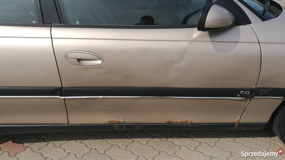 Opel Omega b 20 16v benzyna wyposażenie limuzyna klimatyzacja podlaskie Białystok