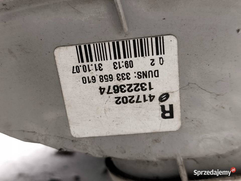 LAMPA TYŁ PRAWA EU KOMBI 13223674 Opel Astra III Rok produkcji 2008 świętokrzyskie sprzedam