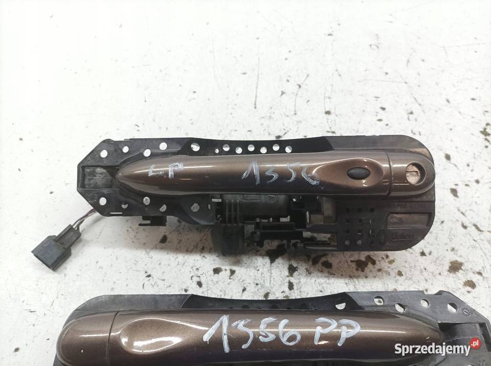 KLAMKA ZEWNĘTRZNA LEWA PRAWA KOMPLET KEYLESS Klamki sprzedam